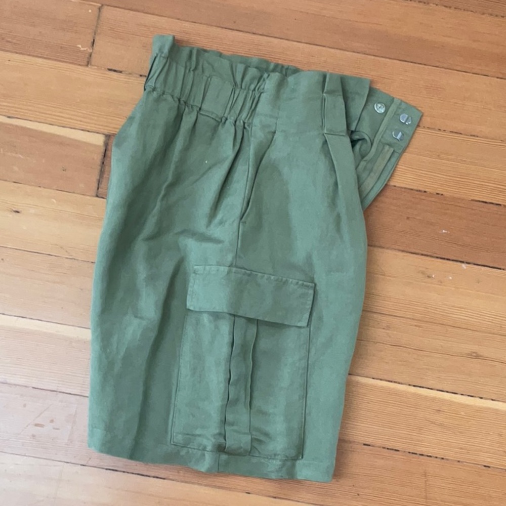 Linen Cargo Shorts - Picture 4 of 6